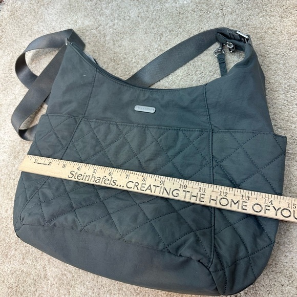 Baggallini Travel Bag Olive Quilted Bag Crossbody Shoulder Bag Wallet Built In - Picture 11 of 13